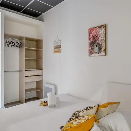 Appartement Beautiful Flat In The 8th District Of - Welkeys