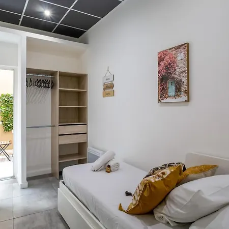 Appartement Beautiful Flat In The 8th District Of - Welkeys